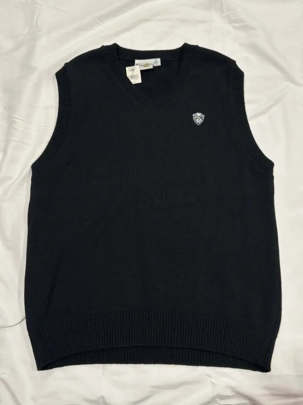 Brand new 90’s Vtg Walt Disney World Mickey Mouse Golf Sweater Vest